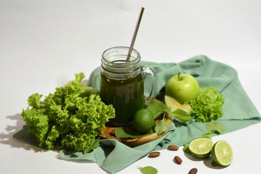 Top močopudné nápoje pro zdraví a efektivní detoxikaci
